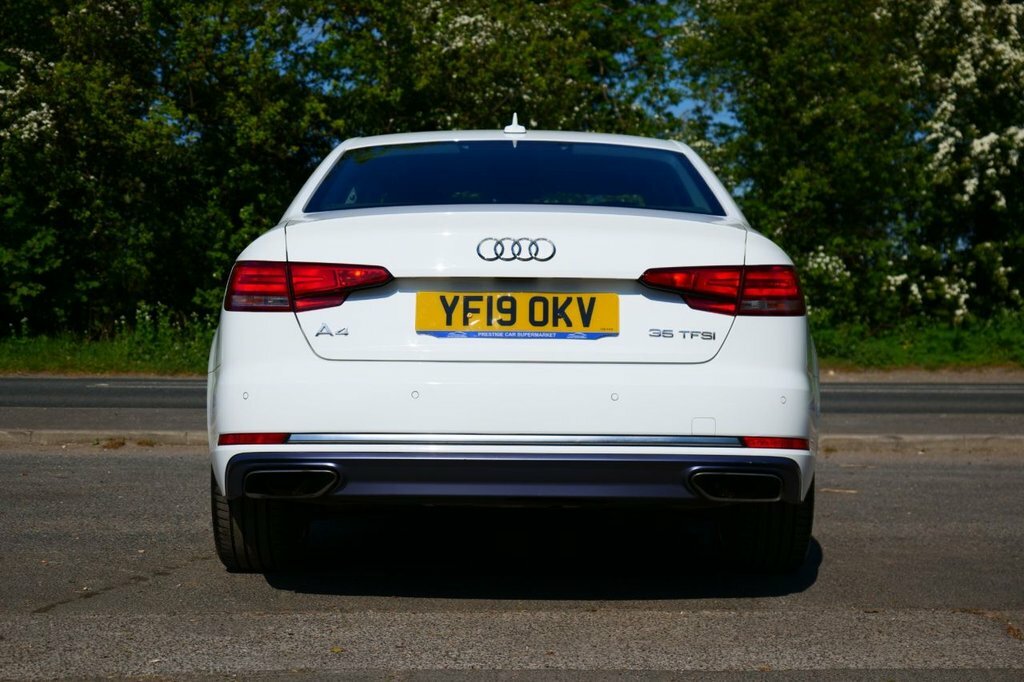 Audi A4 Saloon YF19OKV White #5