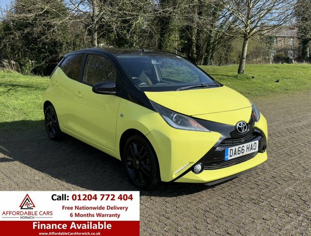 Toyota Aygo 1.0 Vvt-i X-cite 3 Yellow Bi-tone Hatchback Pe Yellow