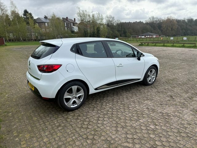 Renault Clio 1.2 16V Dynamique Nav Hatchback White #6