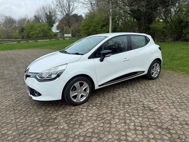 Renault Clio 1.2 16V Dynamique Nav Hatchback White #3
