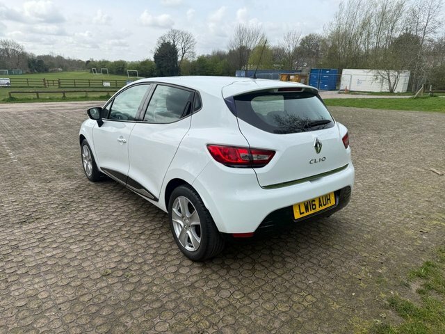 Renault Clio 1.2 16V Dynamique Nav Hatchback White #4