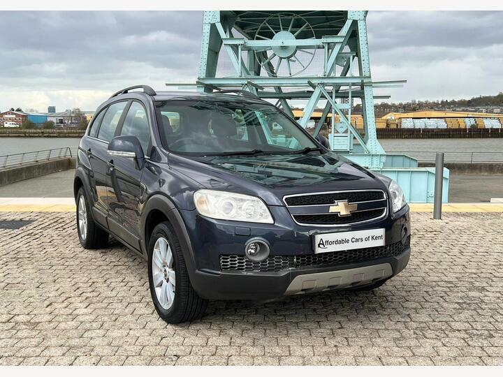 Chevrolet Captiva Lt 7S Vcdi A Grey #1