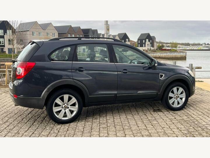Chevrolet Captiva Lt 7S Vcdi A Grey #7
