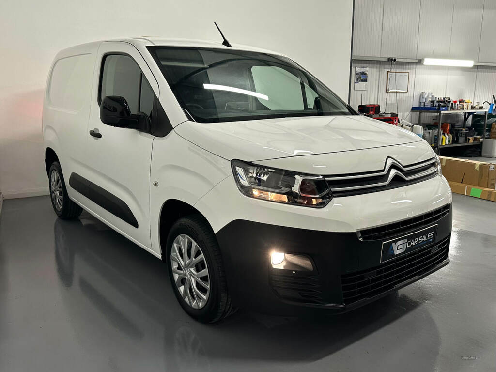 Citroen Berlingo 1.5 Bluehdi 1000Kg Enterprise Pro 100Ps 6 Speed CJ71EUZ White #4
