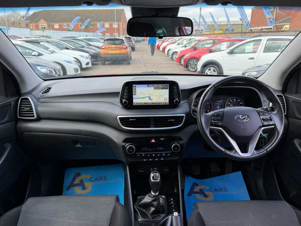 Hyundai Tucson Suv 1.6 Gdi Se Nav Euro 6 Ss 202069 YT69HCP Red #2