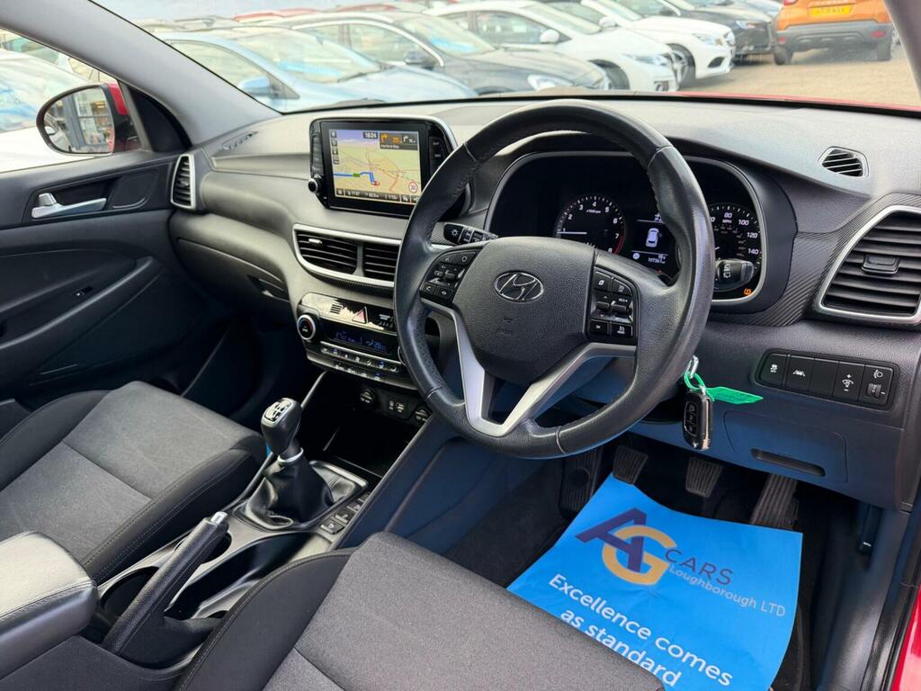 Hyundai Tucson Suv 1.6 Gdi Se Nav Euro 6 Ss 202069 YT69HCP Red #3