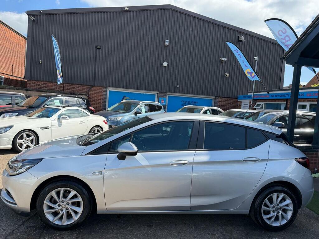 Vauxhall Astra Hatchback 1.6 Cdti Ecotec Blueinjection Tech Line BK68XTV Silver #6