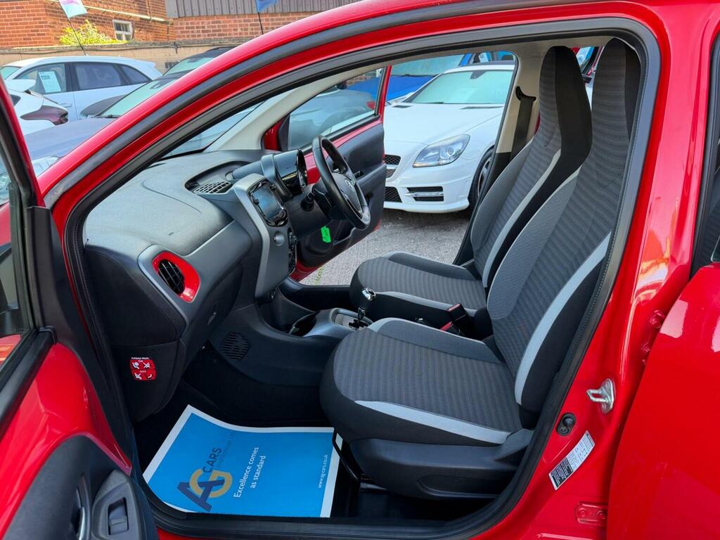 Toyota Aygo Hatchback 1.0 Vvt-i X-play X-shift Euro 6 201 NU69OHK Red #4