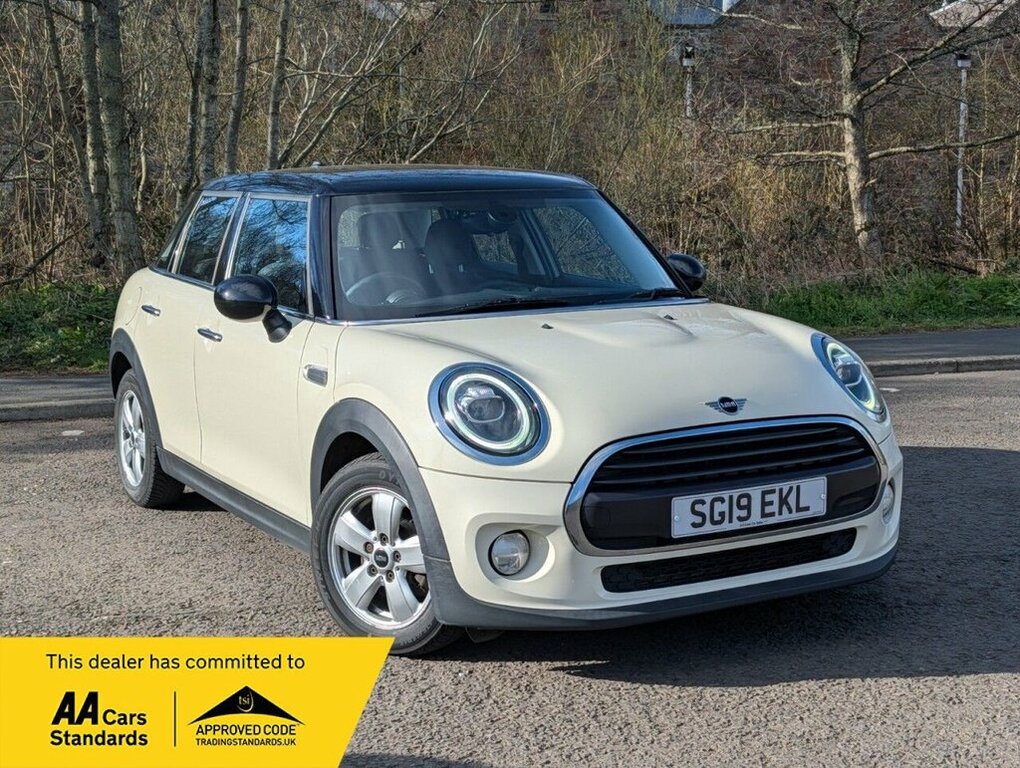 Mini Hatch 1.5L Cooper Classic White