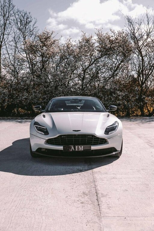 Aston Martin DB11 V8 Euro 6 White #6