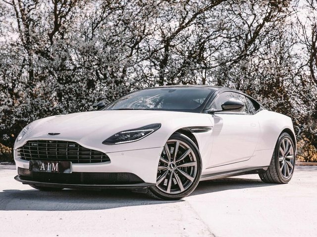 Aston Martin DB11 V8 Euro 6 White