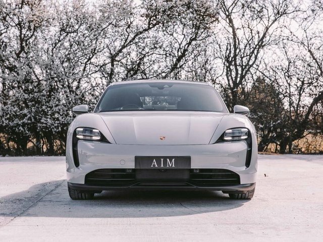 Porsche Taycan Plus 93.4Kwh 4S Saloon CF73YNY Grey #4