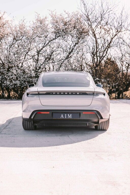 Porsche Taycan Plus 93.4Kwh 4S Saloon CF73YNY Grey #5