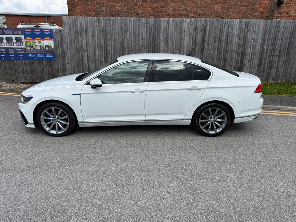 Volkswagen Passat 1.4 Gte Advance Dsg White #6