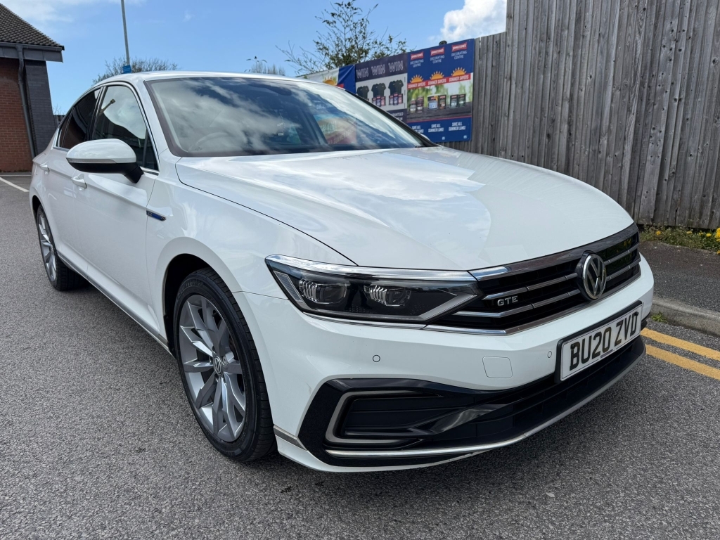 Volkswagen Passat 1.4 Gte Advance Dsg White #2