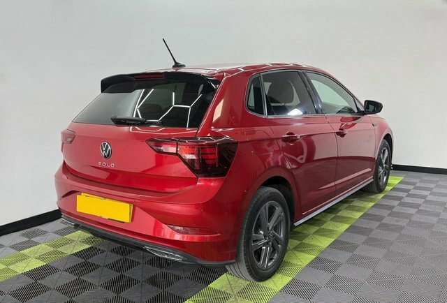 Volkswagen Polo 1.0 Tsi R-line Hatchback EA72NJO Red #2