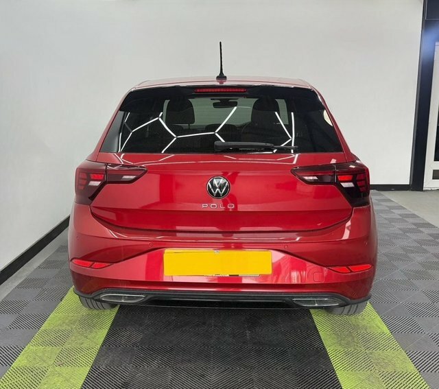 Volkswagen Polo 1.0 Tsi R-line Hatchback EA72NJO Red #4