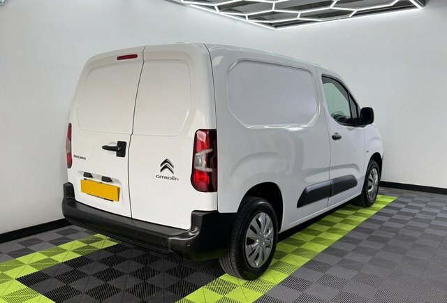 Citroen Berlingo 1.5 Bluehdi 650 Enterprise LB69ECT White #2