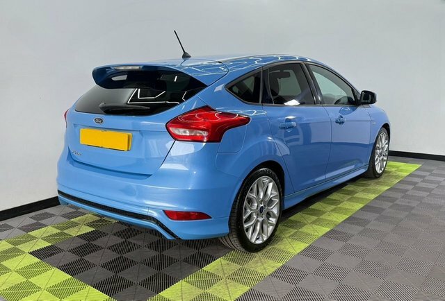 Ford Focus 1.5 Tdci St-line Hatchback BL17NPO Blue #2