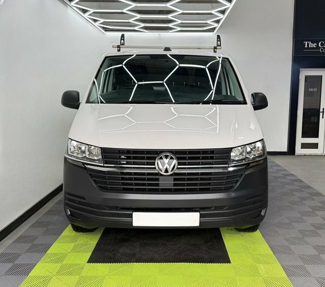 Volkswagen Transporter 2.0 Tdi T28 Startline SJ21XTH White #3
