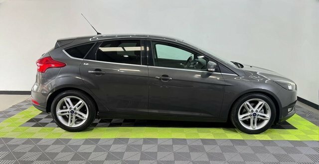 Ford Focus 1.5 Tdci Titanium Hatchback CK66NYY Grey #6