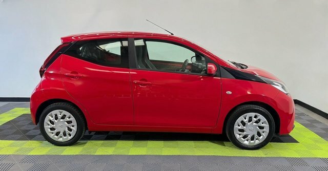Toyota Aygo 1.0 Vvt-i X-play Hatchback CU68OEB Red #6
