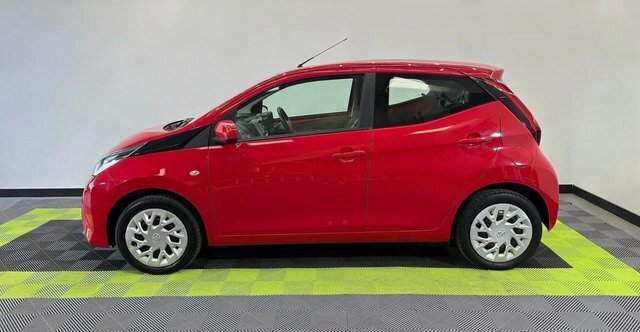 Toyota Aygo 1.0 Vvt-i X-play Hatchback CU68OEB Red #5