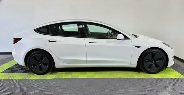 Tesla Model 3 Standard Range Plus Saloon AF22DXW White #6