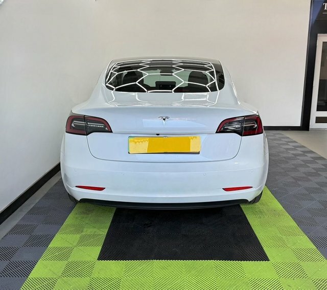 Tesla Model 3 Standard Range Plus Saloon AF22DXW White #4