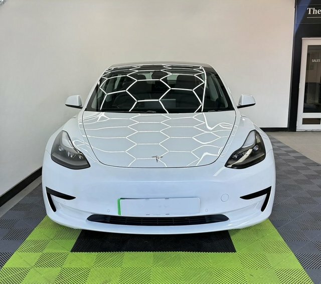 Tesla Model 3 Standard Range Plus Saloon AF22DXW White #3
