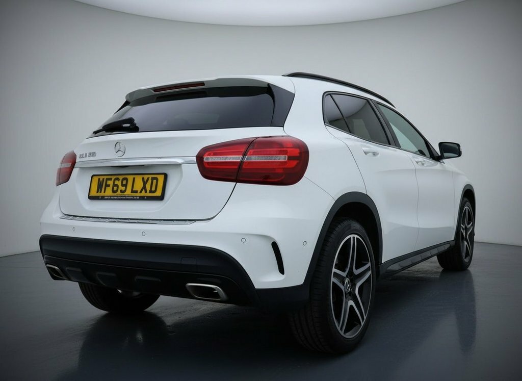 Mercedes-Benz GLA Class 1.6L Amg Line Edition WF69LXD White #6