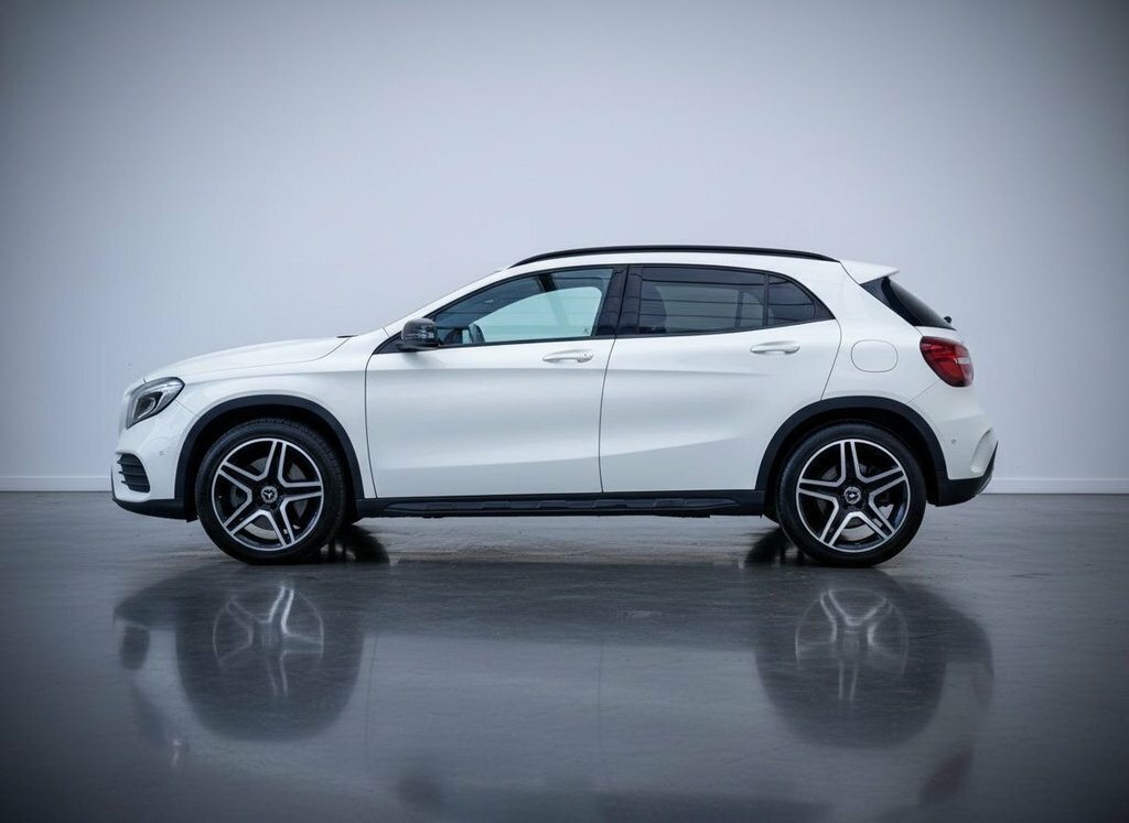 Mercedes-Benz GLA Class 1.6L Amg Line Edition WF69LXD White #3