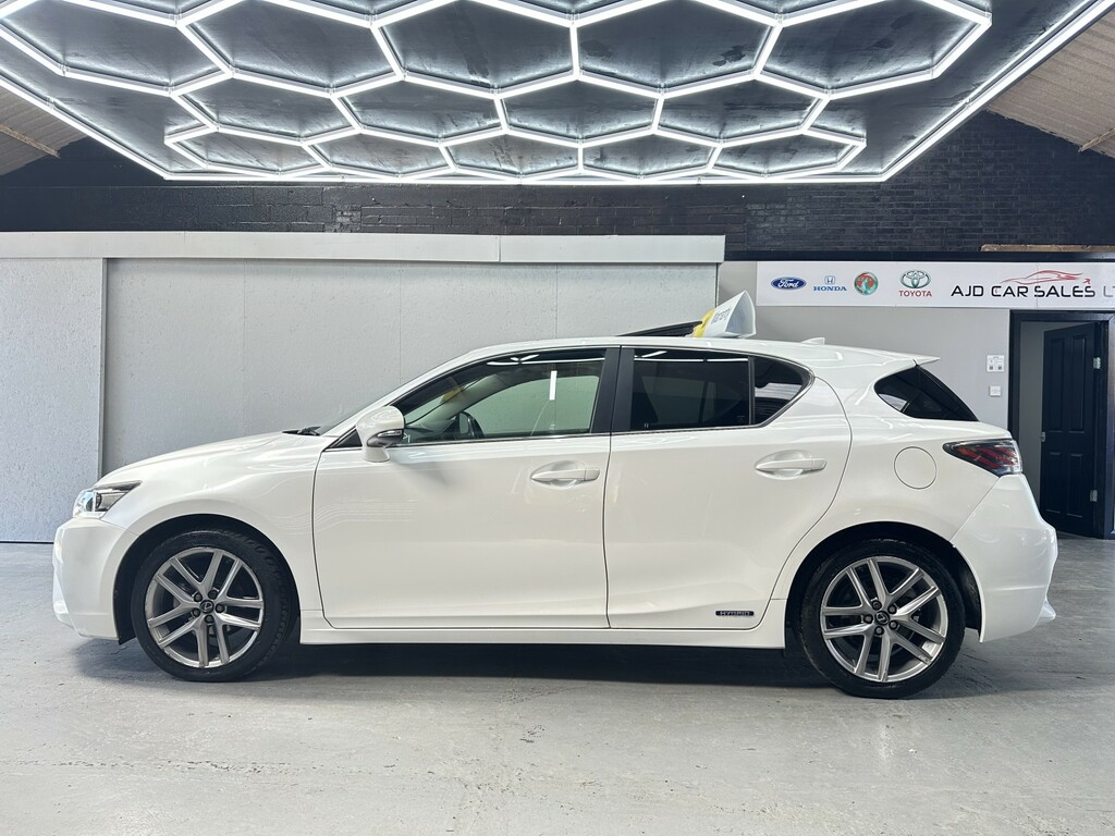 Lexus CT Hatchback 1.8 200H Advance Plus Apply For Finance White #2