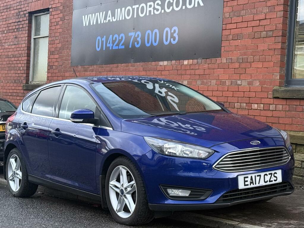 Ford Focus 1.0T Ecoboost Zetec Edition Hatchback M Blue
