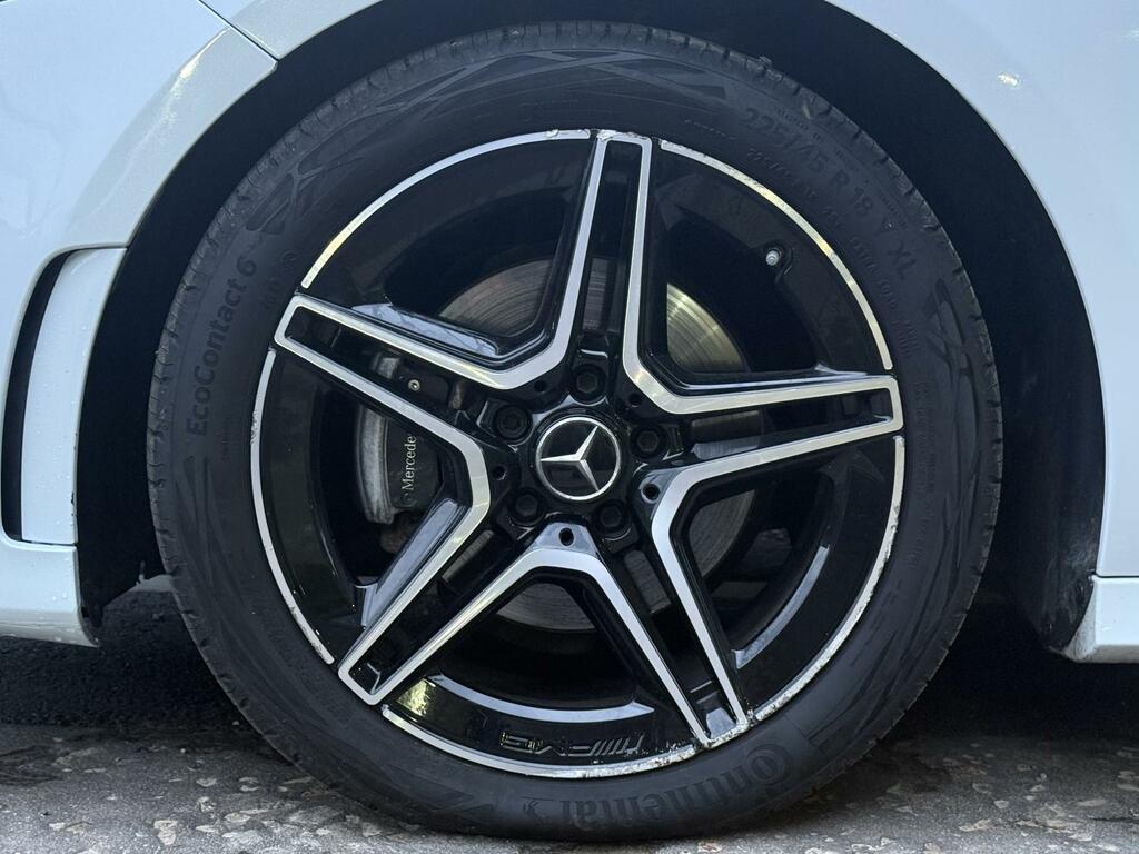 Mercedes-Benz A Class 1.3 A200 Amg Line Edition Executive Hatchback LL22FMZ White #5