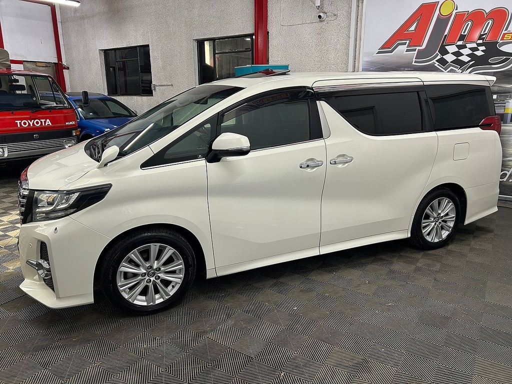 Toyota Alphard 2.5 A Package U834 White #6