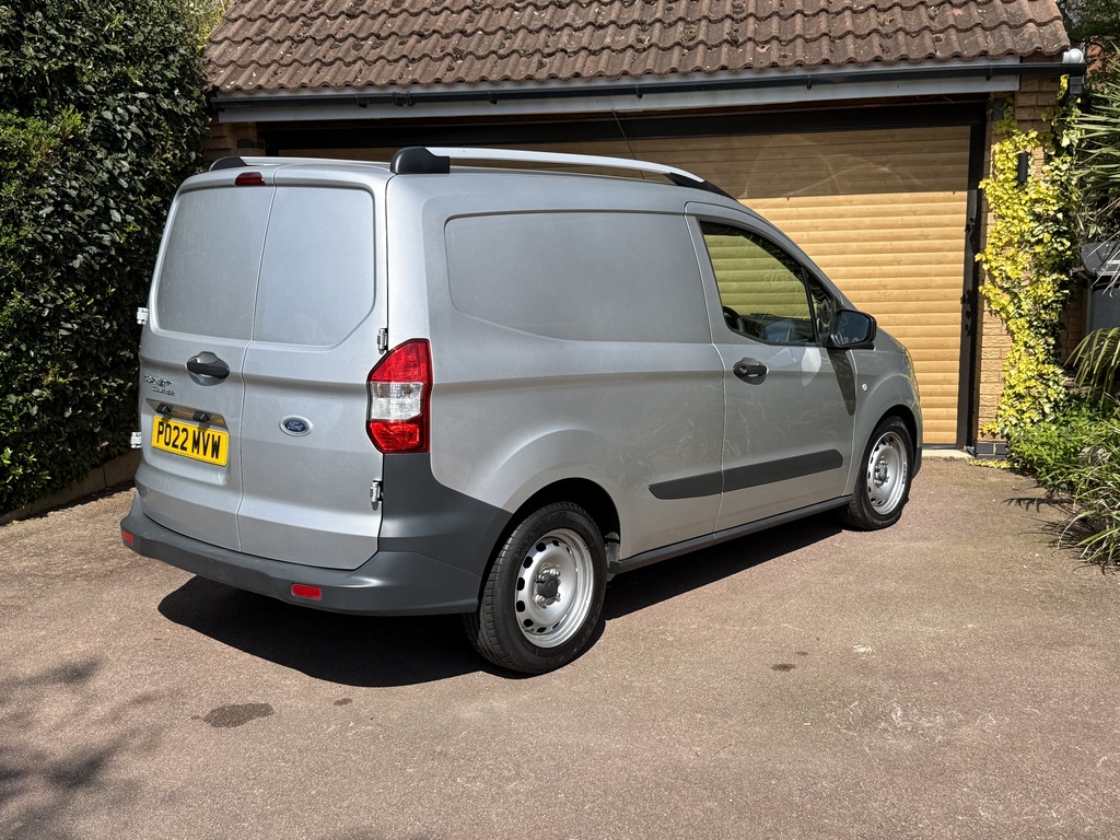 Ford Transit Courier Mpv P022MVW Silver #4