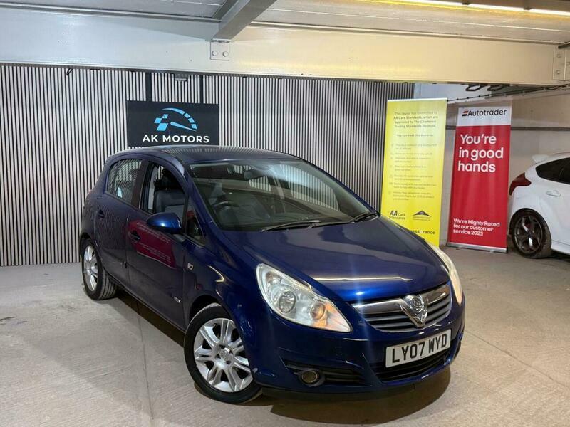Vauxhall Corsa 1.4I 16V Design LY07WYD Blue #6