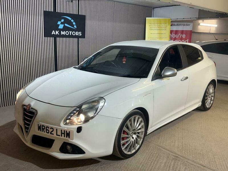 Alfa Romeo Giulietta 1.4 Tb Multiair Veloce WR62LHW White #2