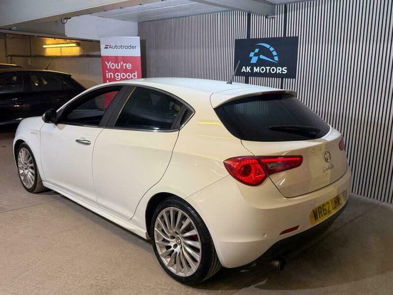 Alfa Romeo Giulietta 1.4 Tb Multiair Veloce WR62LHW White #3
