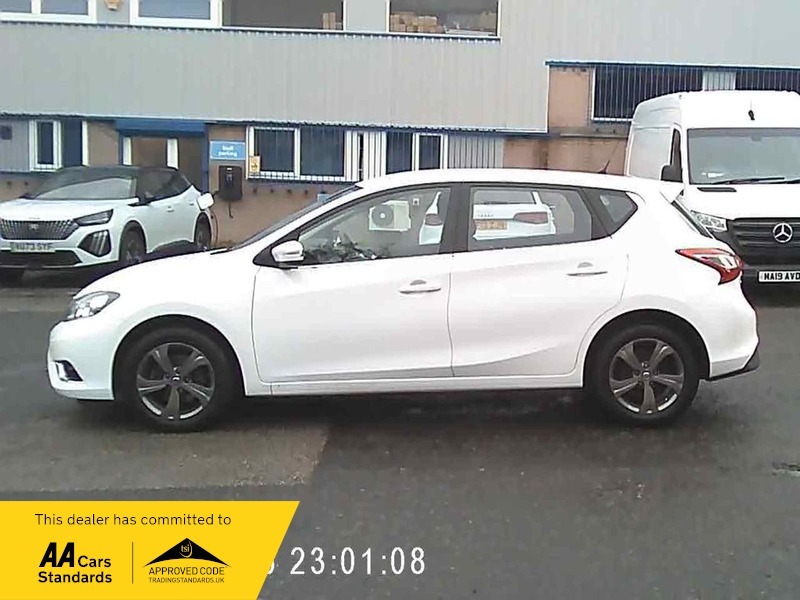 Nissan Pulsar Acenta Dig-t White