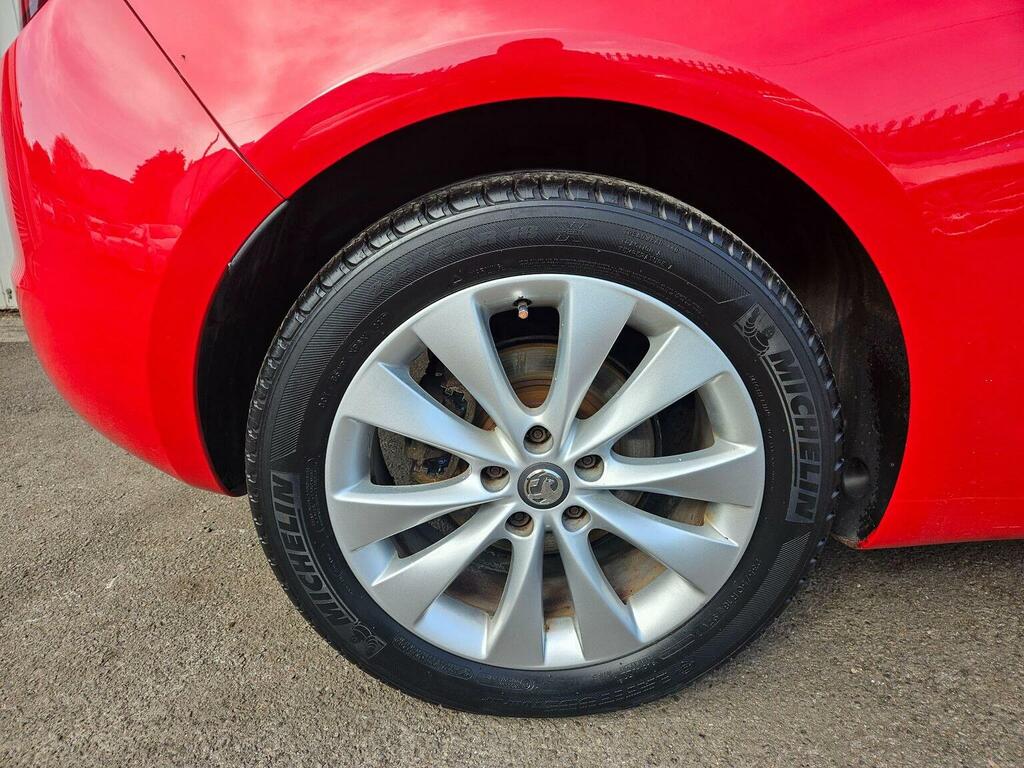 Vauxhall Astra GTC Coupe 2.0 Cdti Sri Euro 5 201414 Red #5