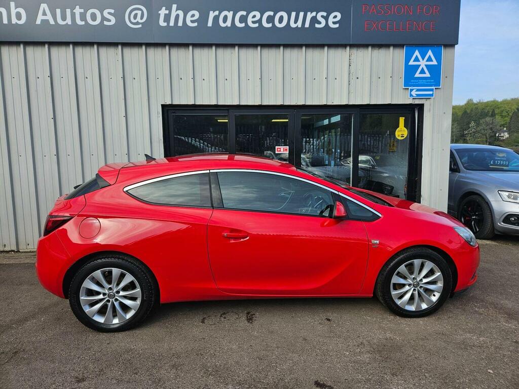 Vauxhall Astra GTC Coupe 2.0 Cdti Sri Euro 5 201414 Red #4