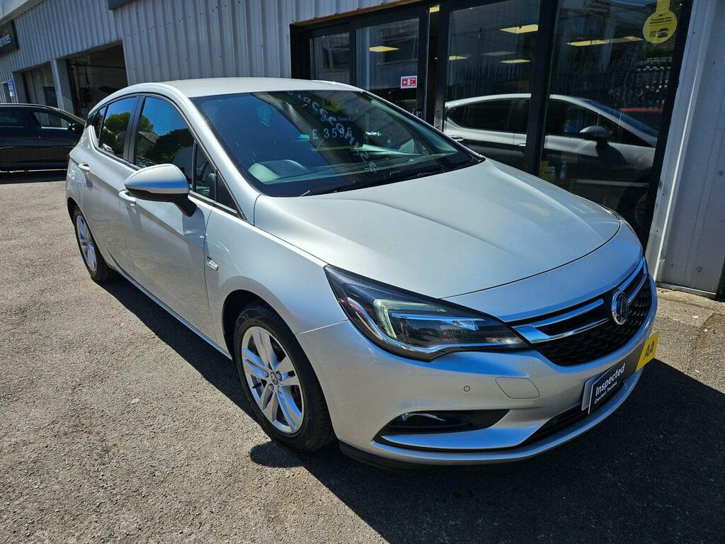 Vauxhall Astra Hatchback 1.6 Cdti Ecotec Blueinjection Tech Line Silver