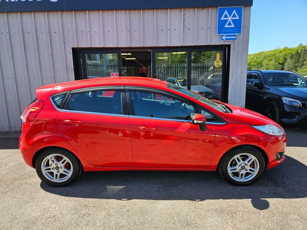 Ford Fiesta Hatchback 1.25 Zetec Euro 5 201363 MV63WBU Red #4