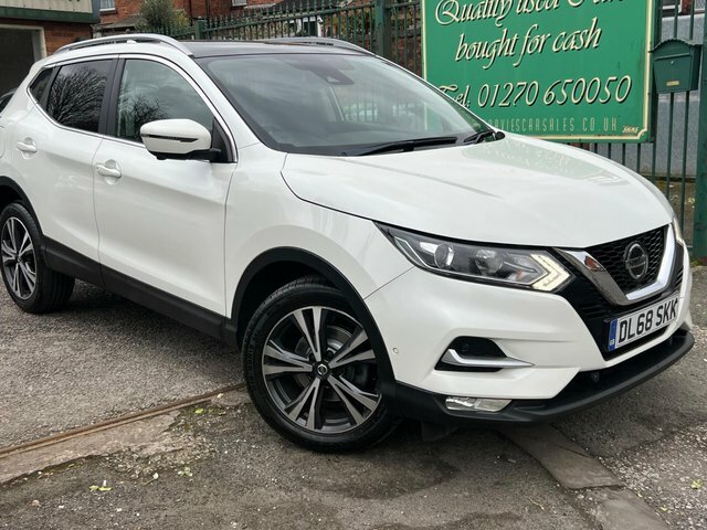 Nissan Qashqai Qashqai N-connecta Dci DL68SKK White