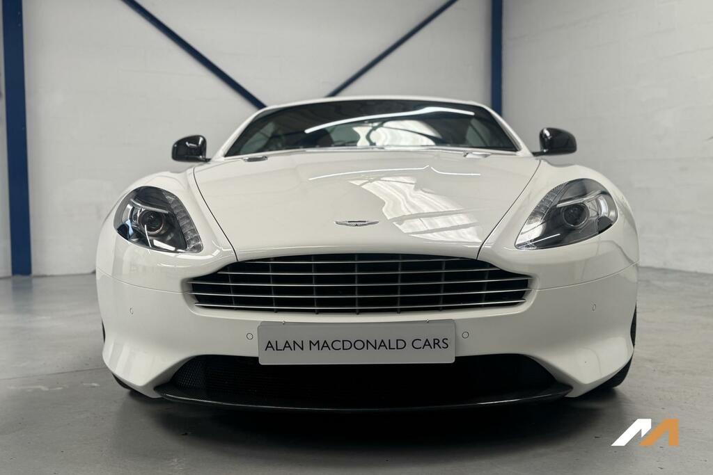 Aston Martin DB9 6.0 V12 Carbon Edition Coupe T-tronicii White #4
