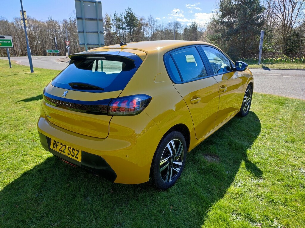 Peugeot 208 1.2 Puretech Active Premium BF22SSZ Yellow #6