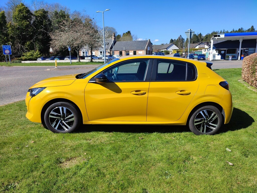 Peugeot 208 1.2 Puretech Active Premium BF22SSZ Yellow #3