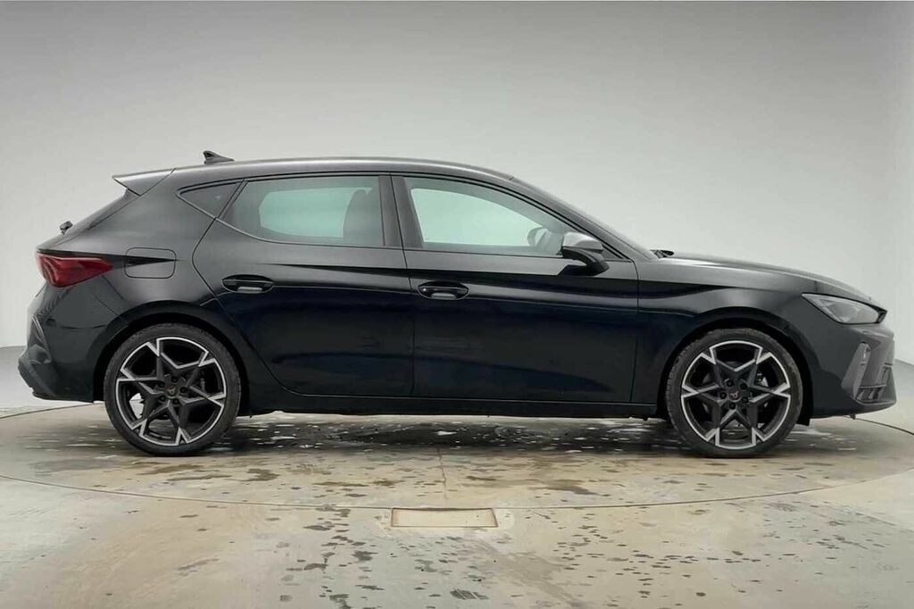 Cupra Leon 1.5 Etsi 150 V2 Dsg DH25HXC Black #4